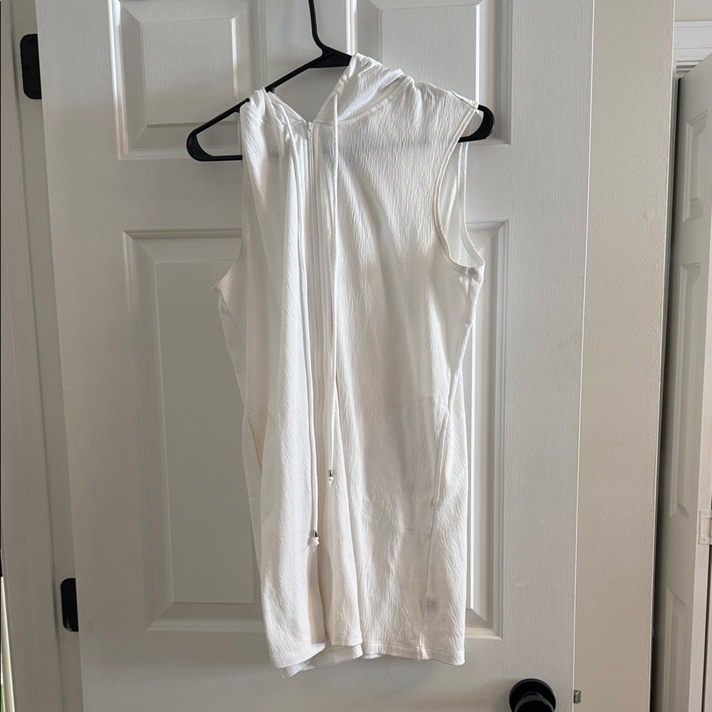 White Sleeveless Women's Hoodie
